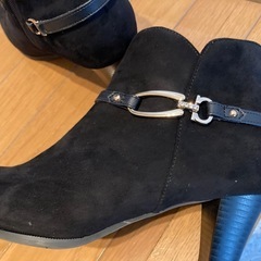 ショートブーツの画像
