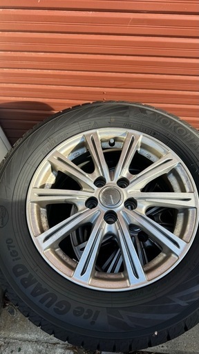 スタッドレスタイヤ　ヨコハマアイスガード　195/65R15