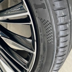 235/40/19/RAYS/ VERSUS ストラテジーア ヴォウジェの画像