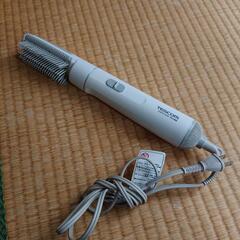 (取り引き中)TESCOM naturamTC105B   ドライヤーの画像