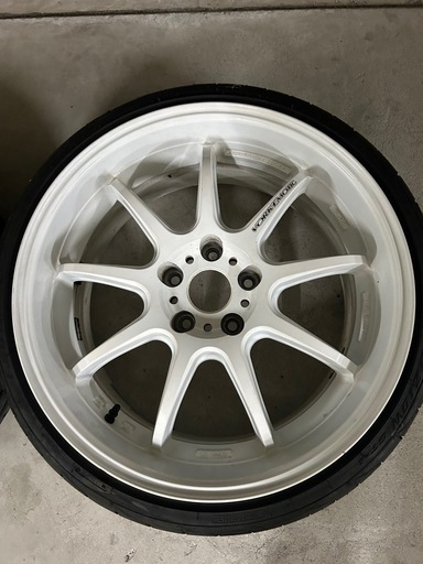 ワークエモーションD9R 19インチ　8.5j +45