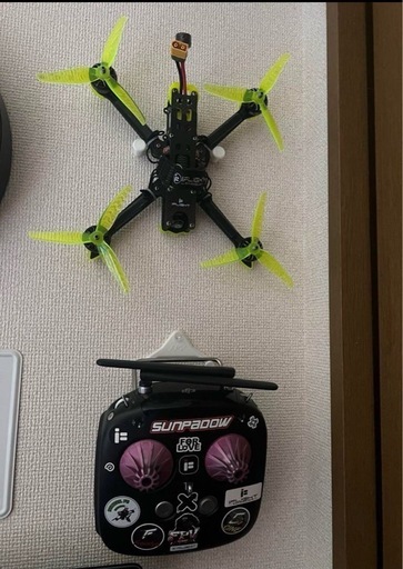 FPV nazgul ドローンとリモコン