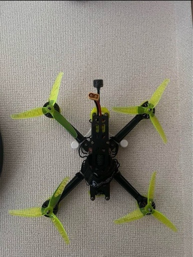 FPV nazgul ドローンとリモコン