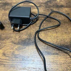 韓国のswichi充電器です