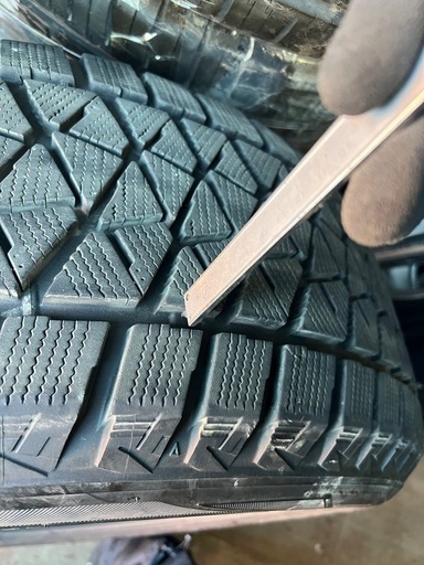 2024976【札幌】275/50R20　冬タイヤ　スタッドレス　ブリヂストン　ブリザック　DM-V2　早い者勝ち♪　ランクル　Gクラスなど