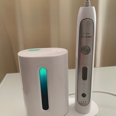フィリップス ソニッケアー 電動歯ブラシ＋充電機能付き除菌器