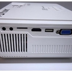 プロジェクター　動作確認済み　ほぼ新品（購入時10000円相当）の画像
