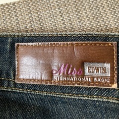 EDWINジーンズの画像