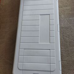 クーラーボックス（70ℓ）
