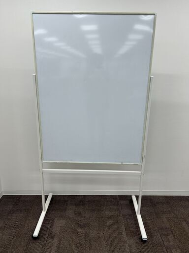 【中古：12/8掲載終了予定】片面ホワイトボード（高さ180cm, 横97cm, 幅57cm）