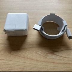 mac book air m2. 8/256 13.6 inchの画像