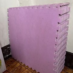 フロアクッション　60×60センチ　16枚  ビニールプールの下...