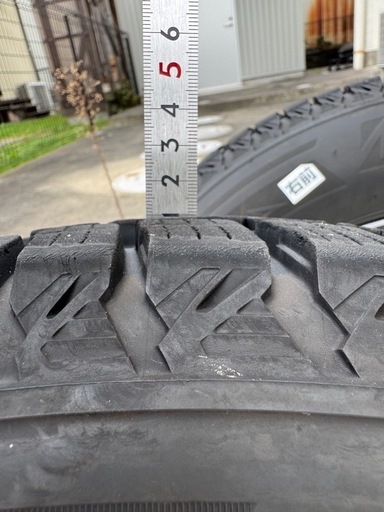 スタッドレス　ブリザック　225/65R17 　RAV4等