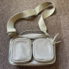 ショルダーバッグ