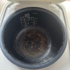 【11月中に受け取り可能な方限定】炊飯器　一人暮らし　3合炊き　ホワイト　コンパクトの画像