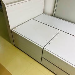 ニトリ 収納付ベッドフレーム ホワイト NITORIの画像