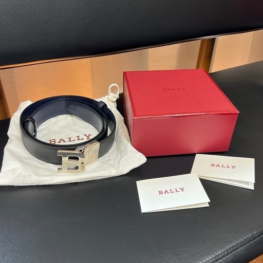 お値下げ致しました！⭐️新品　未使用　BALLY レザー ベルト 黒　リバーシブル