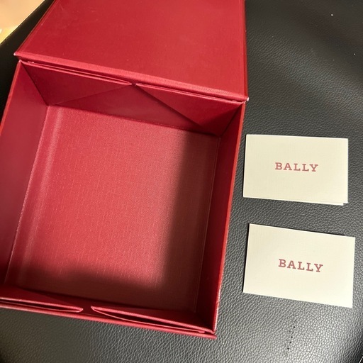お値下げ致しました！⭐️新品　未使用　BALLY レザー ベルト 黒　リバーシブル