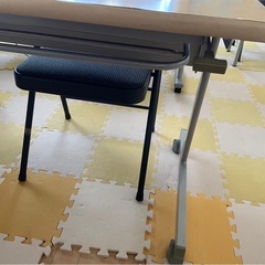 値下げ〜折りたたみ式長机の画像