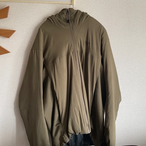 アークテリクス　　ATOM LTフーディー