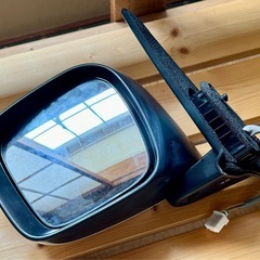 スズキ ソリオDBA-MA26S 左サイドミラー　中古部品の画像