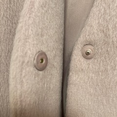 continuier de NICE CLAUP ピンクファー付き膝下丈のロングコートの画像