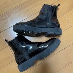 ZARA キッズ　ショートブーツの画像