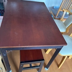 テーブルセット4点の画像