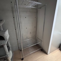 スチールラック　収納