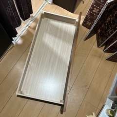 ベット下引き出し