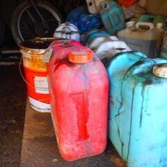 廃油有ります、引取り限定になります。