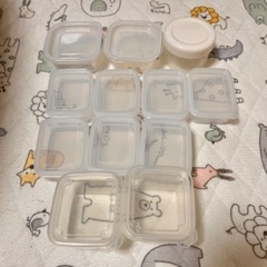 うたまるごはんのかんたんフリージング離乳食・幼児食 ・100ml前後のタッパー　12個 中古の画像