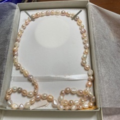 パール　ロングネックレス