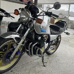 XJ400