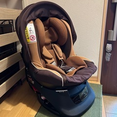 【受け渡し商談中】‼️向き替え・乗せ降りラクラク☺︎‼️ 上位モデル　ailebebe　エールベベ・クルットＮＴ２ プラウド　ALB871 チャイルドシートの画像