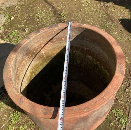 古い大水瓶 メダカ鉢 金魚鉢 水蓮鉢