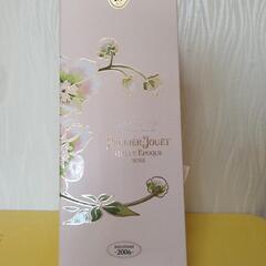 PERRIER-JOUETの空箱の画像