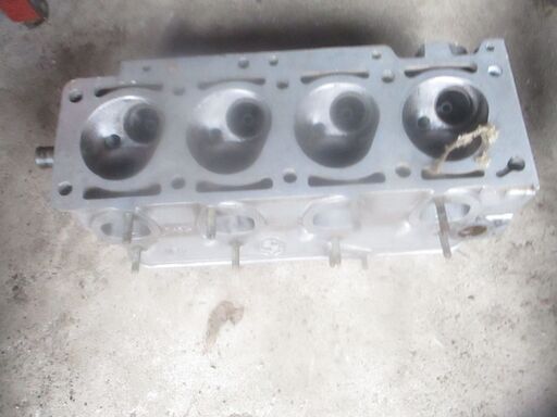 オールドBMW-318i-シリンダーヘツト販売-アルピナ-エンジンサービス