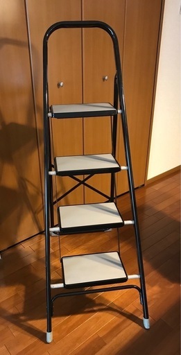 折りたたみ 脚立 4段　ステップラダー