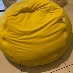yogibo pods 黄色の画像