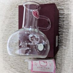 ハローキティ２つの画像