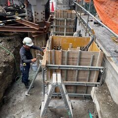 ❴正社員募集❵やればやるだけ稼げます。主に学校仮設基礎工事　マン...