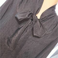レトロ　レディース　黒　リボン付きブラウス　長袖　良品　の画像