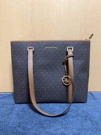 MICHAEL KORS マイケル・コース　モノグラム　バッグ　大容量