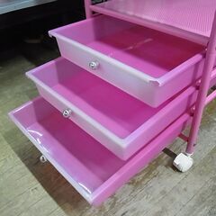 セール中につき、通常特価3,278円より半額の1,639円!　ピンク　ワゴン　キャスター付き　オープンラック　シェルフ　ランドセルラック　収納ワゴン　引き出し付きの画像