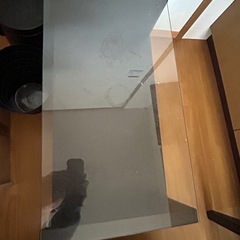 ガラステーブル