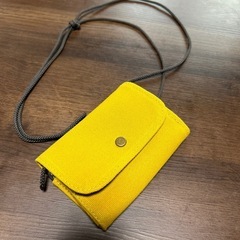 コンパクトポーチの画像