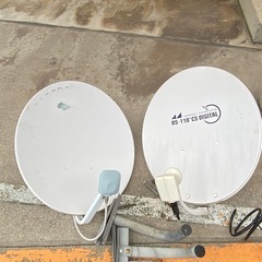 テレビのアンテナ2個、コード切ってある中古