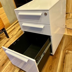 デスク用ワゴンの画像