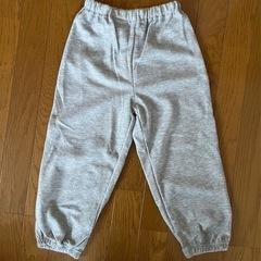 新品
　パジャマ　130の画像